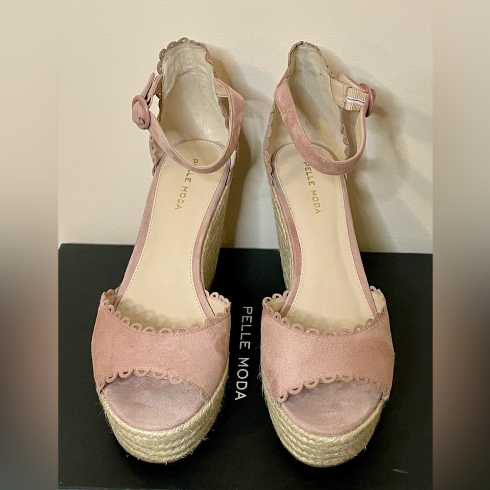 NEW Pelle Moda Blush Raine Kid Suede Leather Wedges